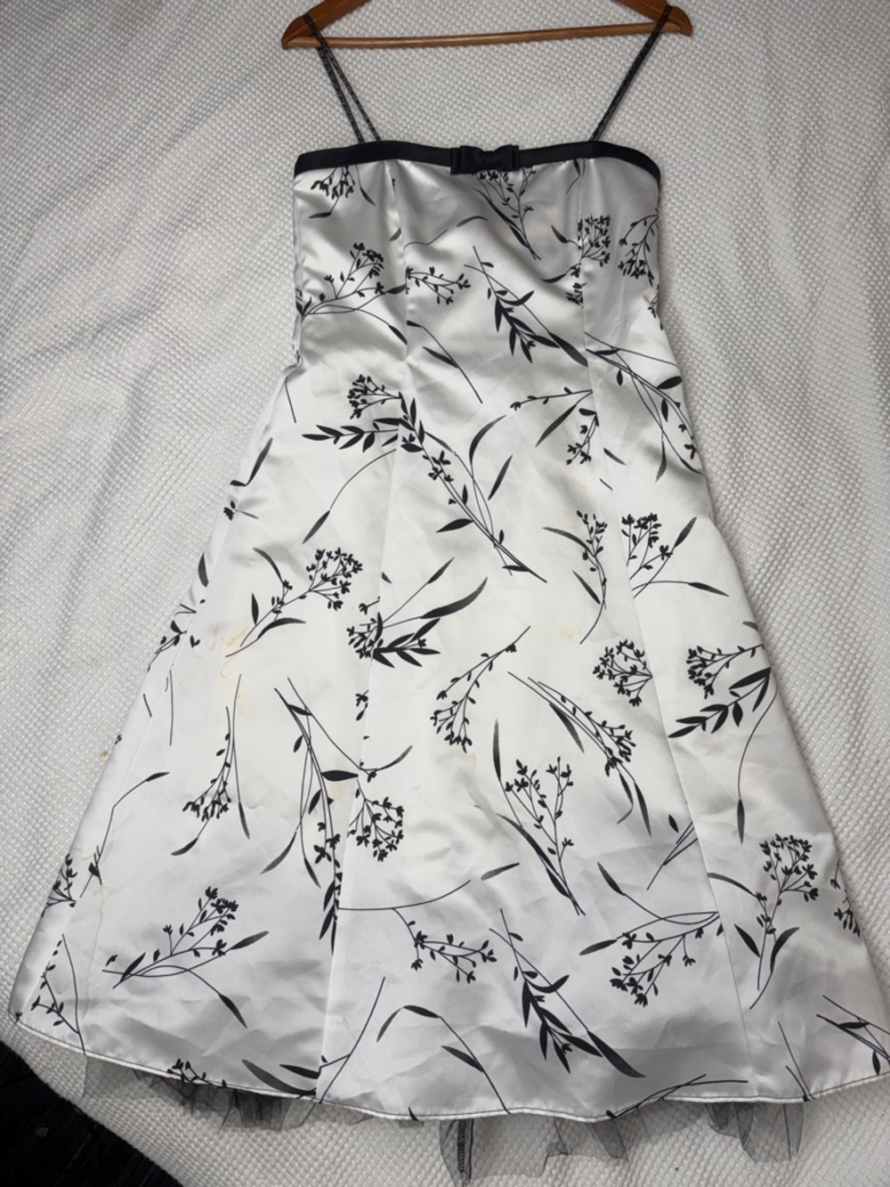 JR NITES by CALIENDO - White Floral A-Line Spaghetti Strap Dress - Size 8